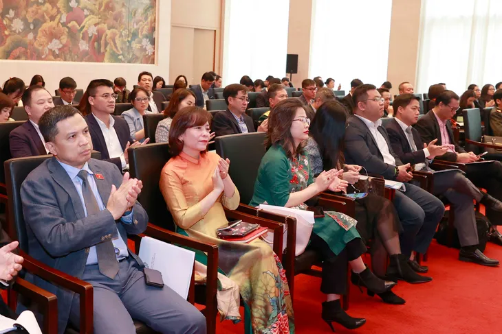 Tiếp tục xây dựng nền ngoại giao toàn diện, hiện đại - Ảnh 2. Tiếp tục xây dựng nền ngoại giao toàn diện, hiện đại - Ảnh 2.