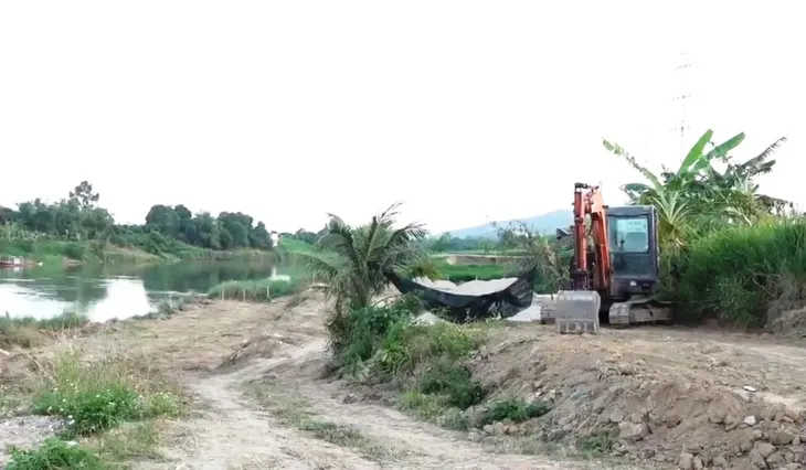 Tái diễn khai thác cát trái phép trên sông Cái (Khánh Hòa) - Ảnh 6. Tái diễn khai thác cát trái phép trên sông Cái (Khánh Hòa) - Ảnh 6.