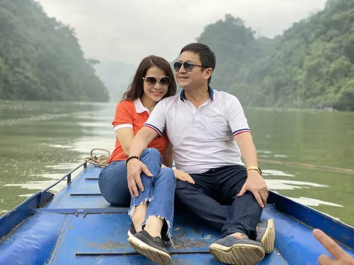 Sao Việt ngày 3/2: Trương Ngọc Ánh hội ngộ dàn diễn viên Đồng tiền xương máu, các nghệ sĩ trở lại phim trường - Ảnh 3. Sao Việt ngày 3/2: Trương Ngọc Ánh hội ngộ dàn diễn viên Đồng tiền xương máu, các nghệ sĩ trở lại phim trường - Ảnh 3.