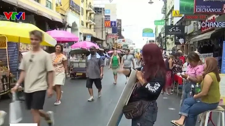 Thái Lan thí điểm dự án khoanh vùng bán hàng rong - Ảnh 1. Thái Lan thí điểm dự án khoanh vùng bán hàng rong - Ảnh 1.