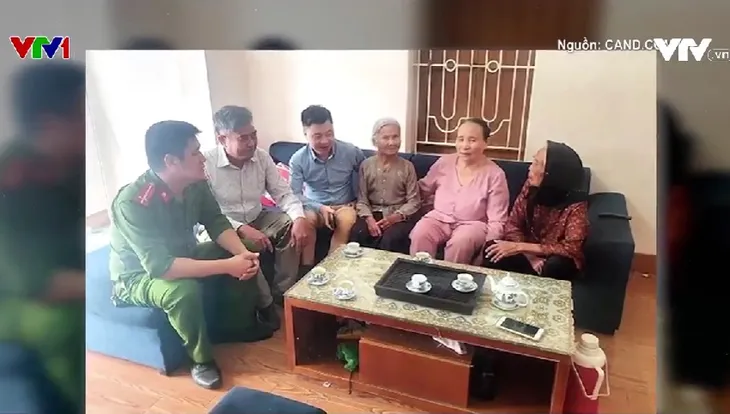 Đoàn tụ sau nửa thế kỷ nhờ cơ sở dữ liệu quốc gia về dân cư - Ảnh 1. Đoàn tụ sau nửa thế kỷ nhờ cơ sở dữ liệu quốc gia về dân cư - Ảnh 1.