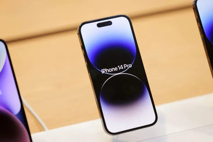 Lợi nhuận Apple suy giảm lần đầu sau 7 năm - Ảnh 2. Lợi nhuận Apple suy giảm lần đầu sau 7 năm - Ảnh 2.