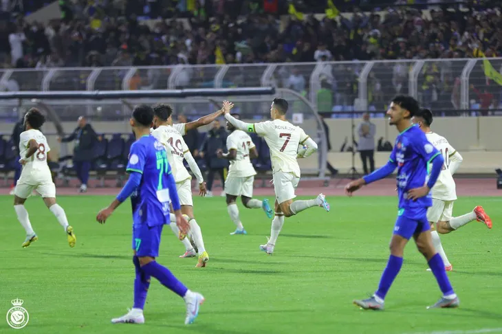 Ronaldo có bàn thắng đầu tiên cho Al Nassr - Ảnh 2. Ronaldo có bàn thắng đầu tiên cho Al Nassr - Ảnh 2.