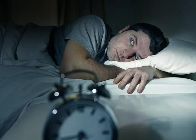 Mắc rối loạn giấc ngủ vì ngủ ngày cày đêm, nhiều bạn trẻ vẫn không hay biết - Ảnh 1. Mắc rối loạn giấc ngủ vì ngủ ngày cày đêm, nhiều bạn trẻ vẫn không hay biết - Ảnh 1.