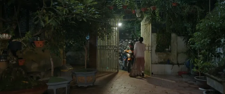 Dưới bóng cây hạnh phúc - Tập 11: Tú ghen khi Tố có bạn gái - Ảnh 5. Dưới bóng cây hạnh phúc - Tập 11: Tú ghen khi Tố có bạn gái - Ảnh 5.