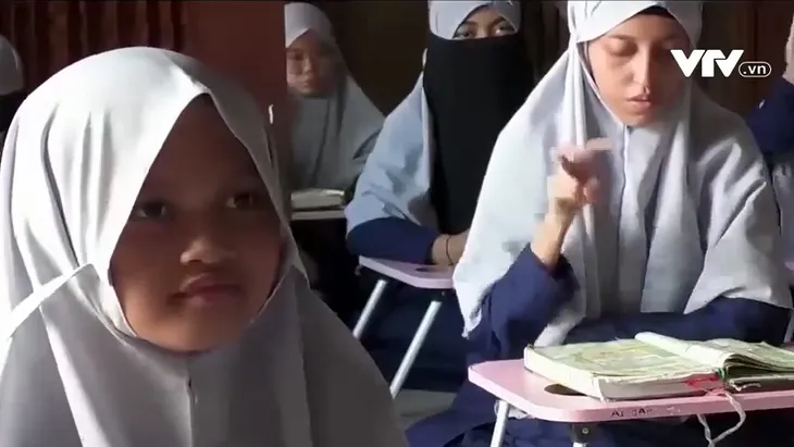 Indonesia nỗ lực ngăn chặn bạo lực học đường - Ảnh 1. Indonesia nỗ lực ngăn chặn bạo lực học đường - Ảnh 1.