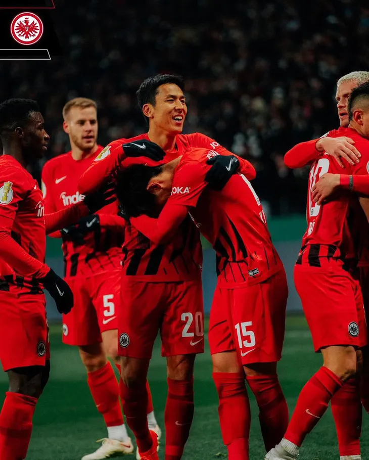 Vòng 1/8 Cúp Quốc gia Đức: Eintracht Frankfurt và Freiburg tiến vào tứ kết - Ảnh 2. Vòng 1/8 Cúp Quốc gia Đức: Eintracht Frankfurt và Freiburg tiến vào tứ kết - Ảnh 2.