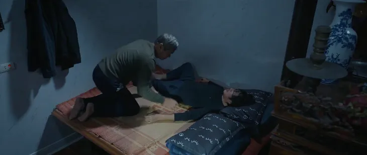 Dưới bóng cây hạnh phúc. - Tập 11: Tố không nỡ để Tơ chịu khổ một mình, rút lại lời nói chia tay - Ảnh 2. Dưới bóng cây hạnh phúc. - Tập 11: Tố không nỡ để Tơ chịu khổ một mình, rút lại lời nói chia tay - Ảnh 2.