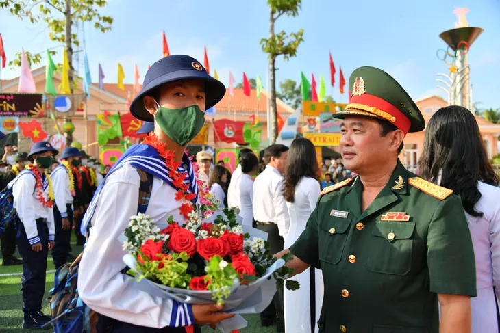 Kiên Giang hoàn thành tuyển chọn và gọi quân năm 2023 - Ảnh 2. Kiên Giang hoàn thành tuyển chọn và gọi quân năm 2023 - Ảnh 2.