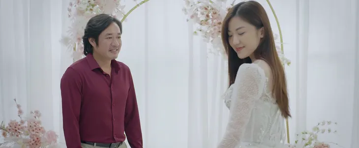 Dưới bóng cây hạnh phúc - Tập 13: Anh thợ sửa xe hơn 40 tuổi cưới cô dâu đẹp tựa nàng thơ - Ảnh 2. Dưới bóng cây hạnh phúc - Tập 13: Anh thợ sửa xe hơn 40 tuổi cưới cô dâu đẹp tựa nàng thơ - Ảnh 2.