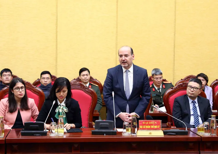Bộ Công an cử đoàn cán bộ, chiến sĩ đi cứu hộ tại Thổ Nhĩ Kỳ - Ảnh 4. Bộ Công an cử đoàn cán bộ, chiến sĩ đi cứu hộ tại Thổ Nhĩ Kỳ - Ảnh 4.