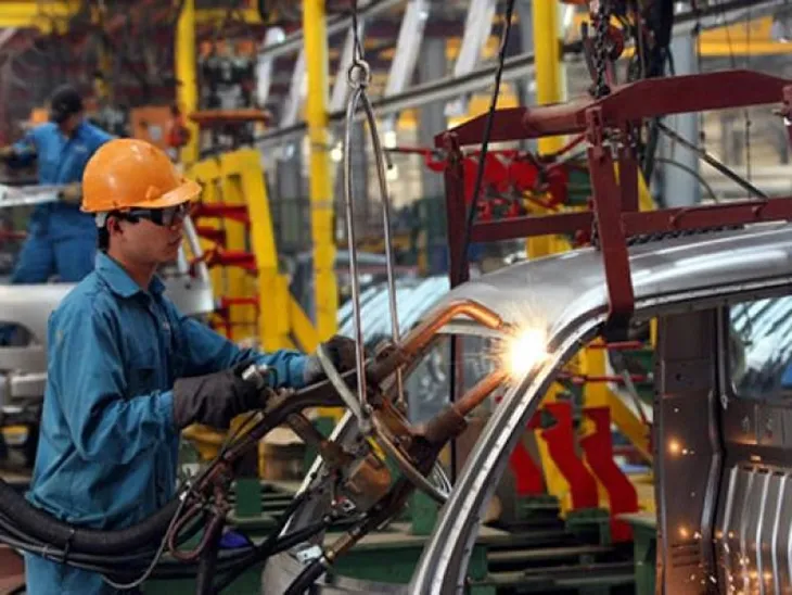 Phấn đấu tốc độ tăng năng suất lao động công nghiệp đạt bình quân 7,5%/năm - Ảnh 1.