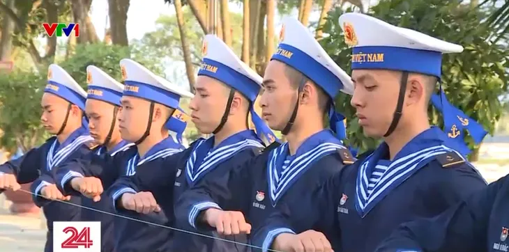 Khí thế toàn quân ra quân huấn luyện đầu năm - Ảnh 6. Khí thế toàn quân ra quân huấn luyện đầu năm - Ảnh 6.