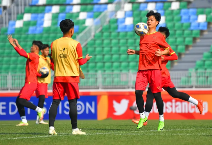 U20 Việt Nam vs U20 Qatar: Chinh phục núi cao! 21h00 hôm nay, 4/3 bảng B VCK U20 châu Á 2023 - Ảnh 2. U20 Việt Nam vs U20 Qatar: Chinh phục núi cao! 21h00 hôm nay, 4/3 bảng B VCK U20 châu Á 2023 - Ảnh 2.