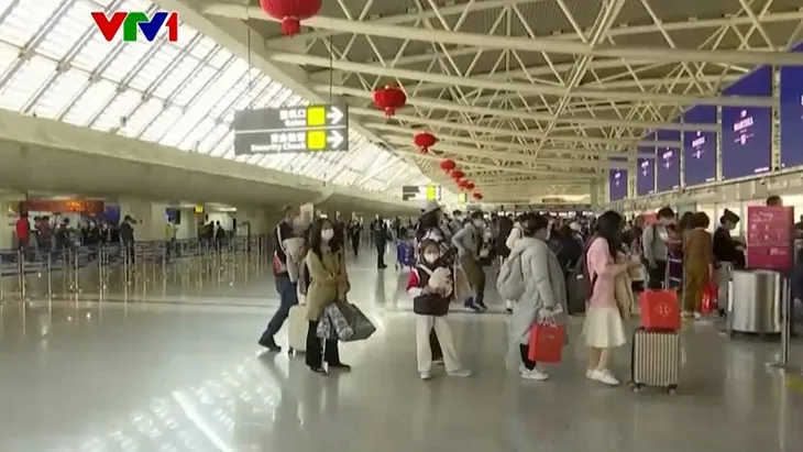 Khách Trung Quốc du lịch nước ngoài tăng mạnh - Ảnh 1. Khách Trung Quốc du lịch nước ngoài tăng mạnh - Ảnh 1.