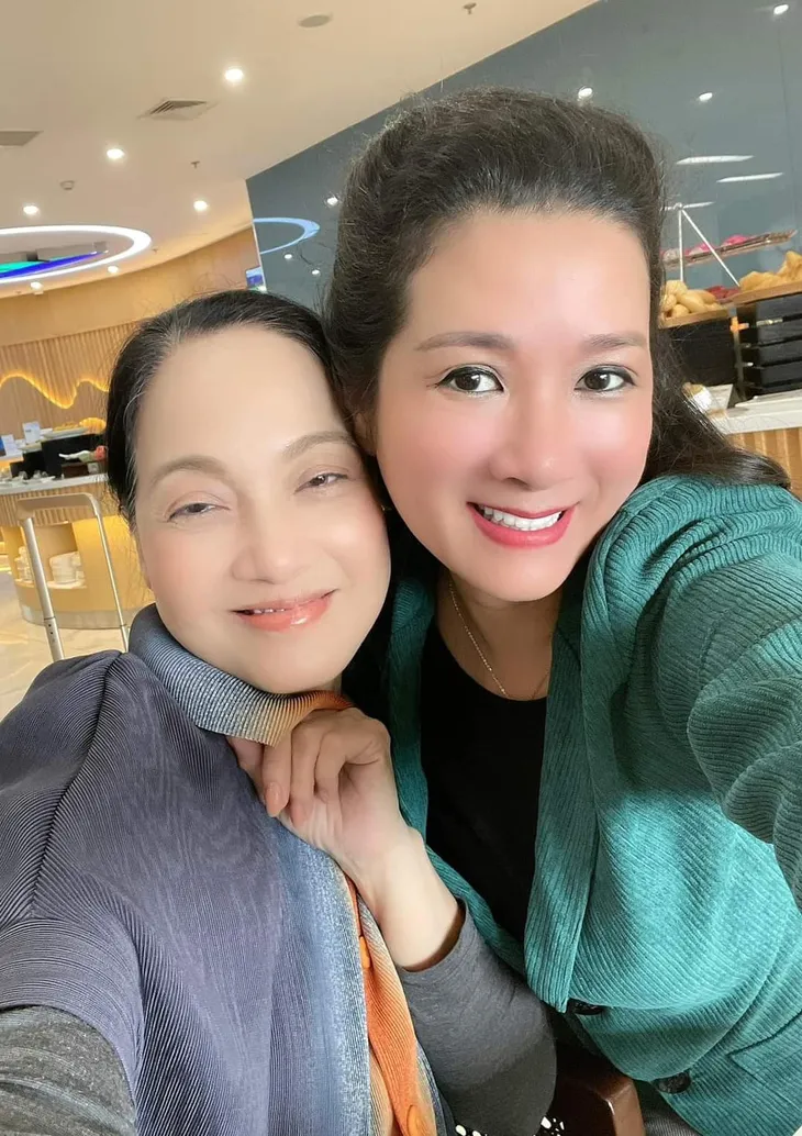Sao Việt ngày 10/3: Mỹ Tâm tung poster phim, Diva Thanh Lam đẹp mặn mà - Ảnh 5. Sao Việt ngày 10/3: Mỹ Tâm tung poster phim, Diva Thanh Lam đẹp mặn mà - Ảnh 5.