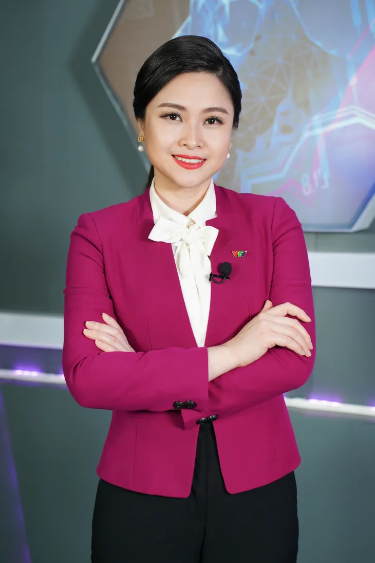 Lý do BTV Khánh Ly luôn “né” 2 màu trang phục khi lên hình - Ảnh 3. Lý do BTV Khánh Ly luôn “né” 2 màu trang phục khi lên hình - Ảnh 3.