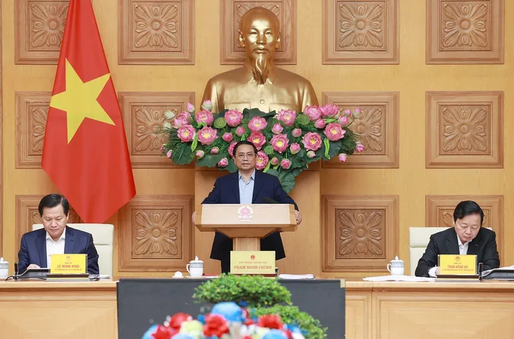 Quyết tâm xây dựng một số tuyến cao tốc chiến lược - Ảnh 2. Quyết tâm xây dựng một số tuyến cao tốc chiến lược - Ảnh 2.
