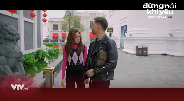 Đừng nói khi yêu - Tập 19: Quy công khai tình yêu mặc kệ Ly ngại ngùng - Ảnh 2. Đừng nói khi yêu - Tập 19: Quy công khai tình yêu mặc kệ Ly ngại ngùng - Ảnh 2.