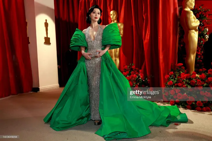 Phạm Băng Băng như nữ hoàng trên thảm đỏ Oscar - Ảnh 6. Phạm Băng Băng như nữ hoàng trên thảm đỏ Oscar - Ảnh 6.