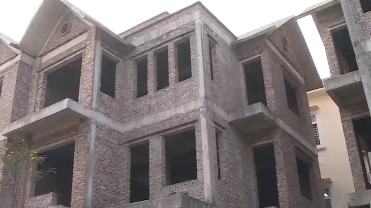 Nghị quyết 33 tháo gỡ khó khăn cho thị trường bất động sản - Ảnh 2. Nghị quyết 33 tháo gỡ khó khăn cho thị trường bất động sản - Ảnh 2.