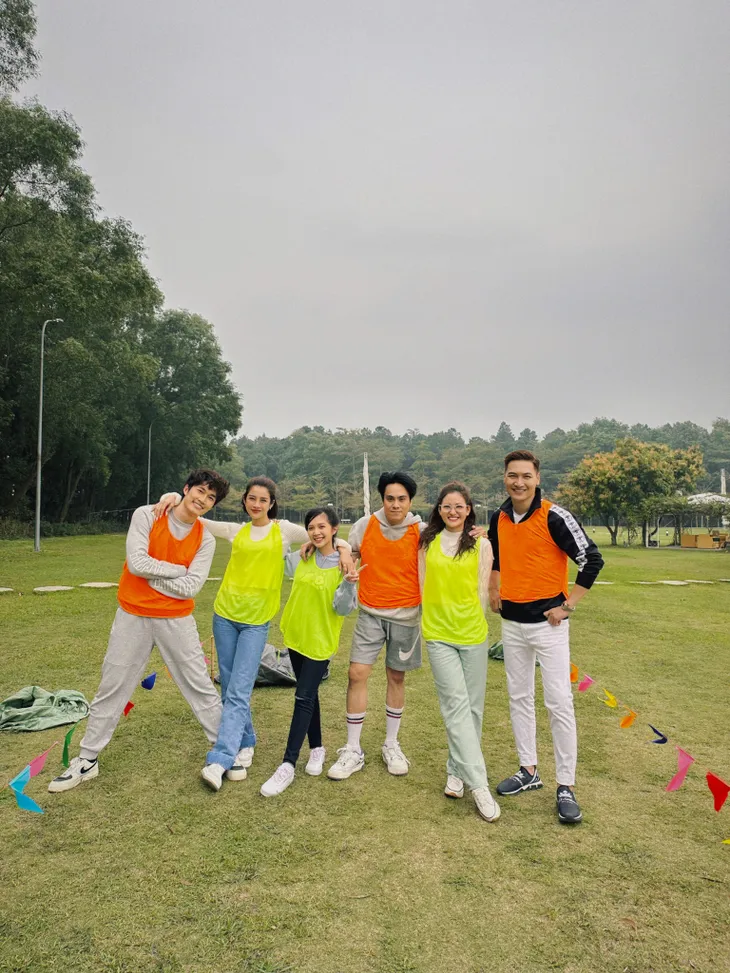 Đừng nói khi yêu: Loạt hậu trường cực vui trong chuyến team-building - Ảnh 9. Đừng nói khi yêu: Loạt hậu trường cực vui trong chuyến team-building - Ảnh 9.