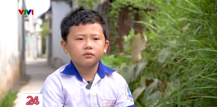 Thương mảnh đời mồ côi của hai anh em - Ảnh 2. Thương mảnh đời mồ côi của hai anh em - Ảnh 2.