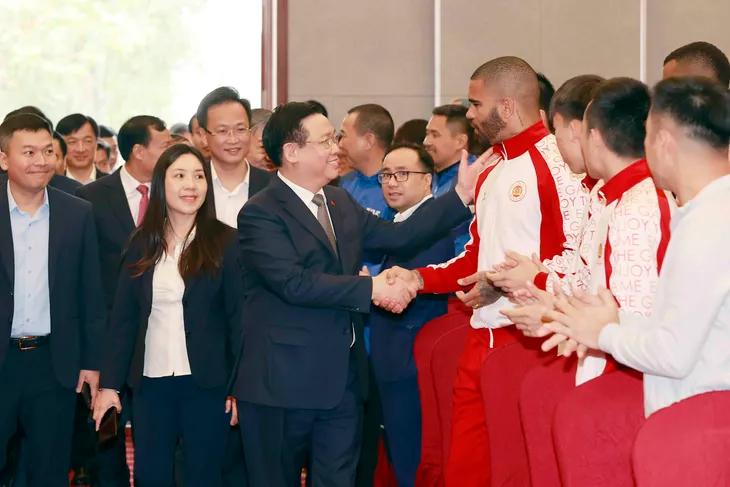 Chủ tịch Quốc hội Vương Đình Huệ thăm, làm việc tại tỉnh Hưng Yên - Ảnh 1. Chủ tịch Quốc hội Vương Đình Huệ thăm, làm việc tại tỉnh Hưng Yên - Ảnh 1.