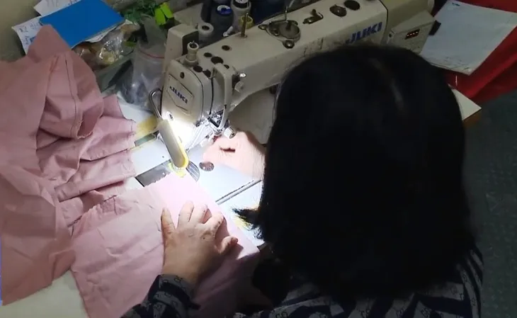 Trường công lập nợ lương và BHXH kéo dài - Ảnh 1. Trường công lập nợ lương và BHXH kéo dài - Ảnh 1.