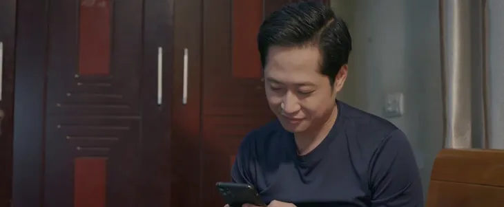 Dưới bóng cây hạnh phúc - Tập 34: Hồng tiu nghỉu khi không được ở lâu bên Đạt - Ảnh 1. Dưới bóng cây hạnh phúc - Tập 34: Hồng tiu nghỉu khi không được ở lâu bên Đạt - Ảnh 1.