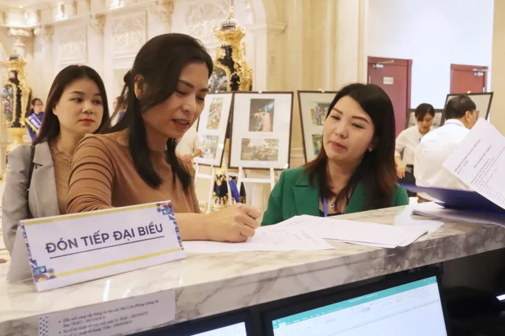 Sôi động không khí trước khai mạc Liên hoan Truyền hình toàn quốc lần thứ 41 - Ảnh 3. Sôi động không khí trước khai mạc Liên hoan Truyền hình toàn quốc lần thứ 41 - Ảnh 3.