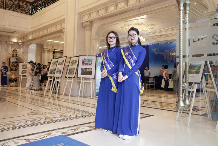 Sôi động không khí trước khai mạc Liên hoan Truyền hình toàn quốc lần thứ 41 - Ảnh 5. Sôi động không khí trước khai mạc Liên hoan Truyền hình toàn quốc lần thứ 41 - Ảnh 5.