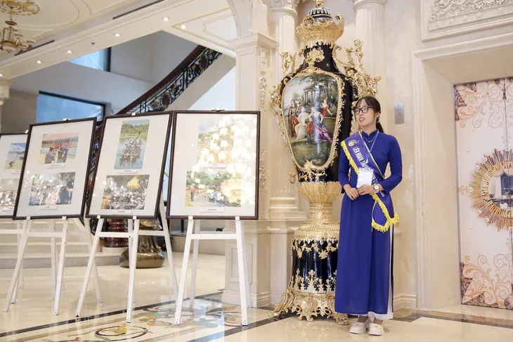 Sôi động không khí trước khai mạc Liên hoan Truyền hình toàn quốc lần thứ 41 - Ảnh 7. Sôi động không khí trước khai mạc Liên hoan Truyền hình toàn quốc lần thứ 41 - Ảnh 7.