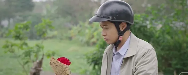 Dưới bóng cây hạnh phúc - Tập 36: Son lên đồ lồng lộn, đâu biết chồng đang bị trà xanh thả thính - Ảnh 12. Dưới bóng cây hạnh phúc - Tập 36: Son lên đồ lồng lộn, đâu biết chồng đang bị trà xanh thả thính - Ảnh 12.