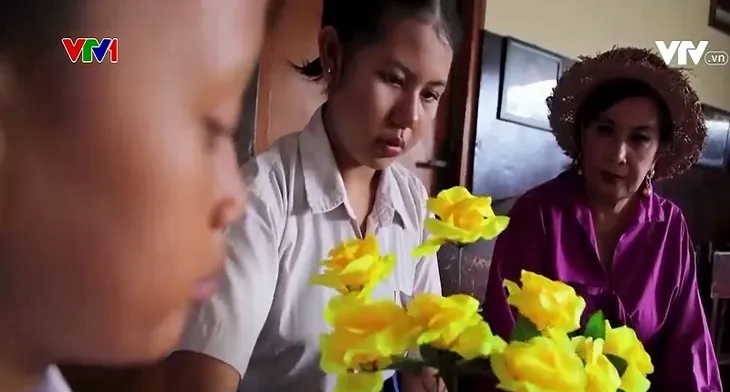 Cặp song sinh mở trường học từ thiện tại Indonesia - Ảnh 1. Cặp song sinh mở trường học từ thiện tại Indonesia - Ảnh 1.