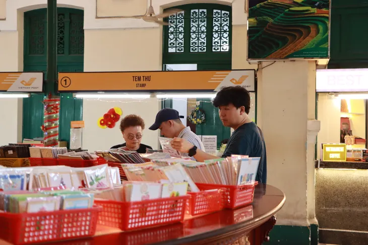 Khách du lịch Trung Quốc hào hứng đến TP Hồ Chí Minh - Ảnh 3. Khách du lịch Trung Quốc hào hứng đến TP Hồ Chí Minh - Ảnh 3.