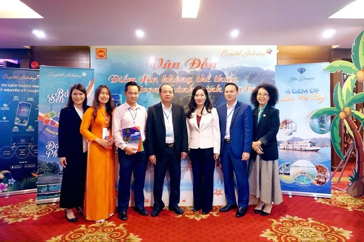 Crystal Holidays đi đầu khai thác các tour du lịch mới tại Vân Đồn, Quảng Ninh - Ảnh 3. Crystal Holidays đi đầu khai thác các tour du lịch mới tại Vân Đồn, Quảng Ninh - Ảnh 3.