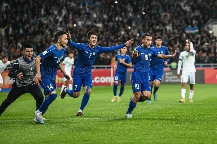Đánh bại Iraq, U20 Uzbekistan lần đầu vô địch U20 châu Á - Ảnh 4. Đánh bại Iraq, U20 Uzbekistan lần đầu vô địch U20 châu Á - Ảnh 4.