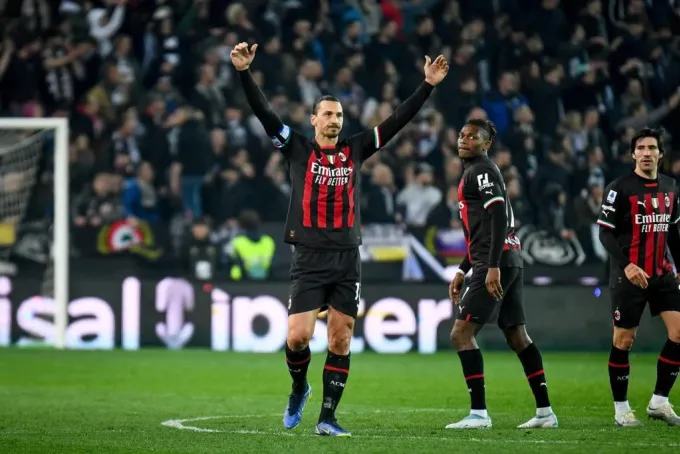 AC Milan nhận thất bại trong ngày Ibra lập kỷ lục - Ảnh 1. AC Milan nhận thất bại trong ngày Ibra lập kỷ lục - Ảnh 1.