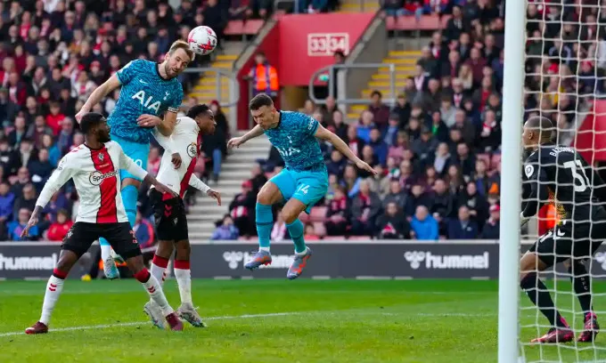 Chelsea và Tottenham mất điểm khó tin - Ảnh 1. Chelsea và Tottenham mất điểm khó tin - Ảnh 1.