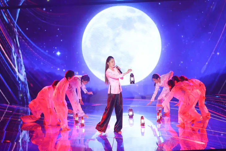 Nam Em remix Dạ cổ hoài lang bị ca sĩ Thanh Hà chê hời hợt - Ảnh 4. Nam Em remix Dạ cổ hoài lang bị ca sĩ Thanh Hà chê hời hợt - Ảnh 4.