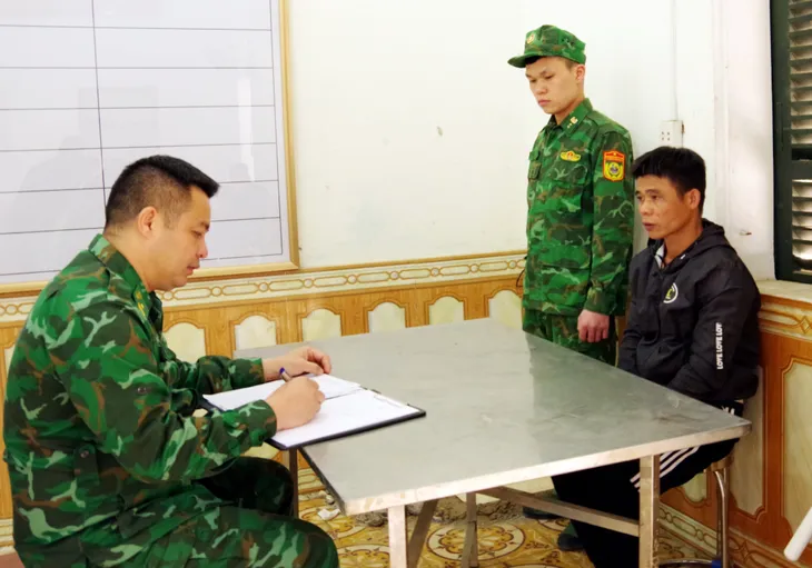 Khởi tố 5 đối tượng về hành vi tổ chức nhập cảnh trái phép - Ảnh 2. Khởi tố 5 đối tượng về hành vi tổ chức nhập cảnh trái phép - Ảnh 2.
