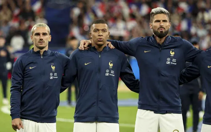 Kylian Mbappe được trao băng đội trưởng ĐT Pháp - Ảnh 1. Kylian Mbappe được trao băng đội trưởng ĐT Pháp - Ảnh 1.