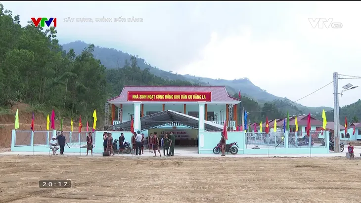 Không để người dân nào, địa bàn nào bị bỏ lại phía sau - Ảnh 2. Không để người dân nào, địa bàn nào bị bỏ lại phía sau - Ảnh 2.