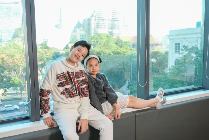 MC Hồng Phúc kỉ niệm ngày cưới bằng bộ ảnh đặc biệt - Ảnh 11. MC Hồng Phúc kỉ niệm ngày cưới bằng bộ ảnh đặc biệt - Ảnh 11.
