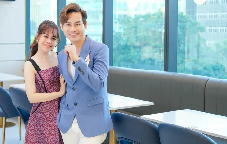 MC Hồng Phúc kỉ niệm ngày cưới bằng bộ ảnh đặc biệt - Ảnh 13. MC Hồng Phúc kỉ niệm ngày cưới bằng bộ ảnh đặc biệt - Ảnh 13.