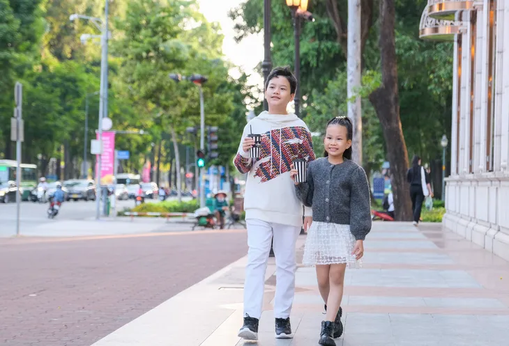MC Hồng Phúc kỉ niệm ngày cưới bằng bộ ảnh đặc biệt - Ảnh 14. MC Hồng Phúc kỉ niệm ngày cưới bằng bộ ảnh đặc biệt - Ảnh 14.