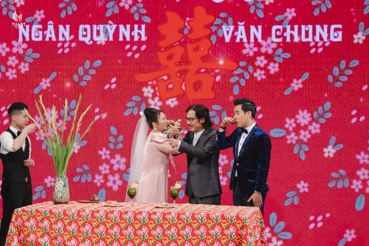 Vợ chồng nghệ sĩ Ngân Quỳnh – Văn Chung tổ chức đám cưới trong Khách sạn 5 sao - Ảnh 4. Vợ chồng nghệ sĩ Ngân Quỳnh – Văn Chung tổ chức đám cưới trong Khách sạn 5 sao - Ảnh 4.