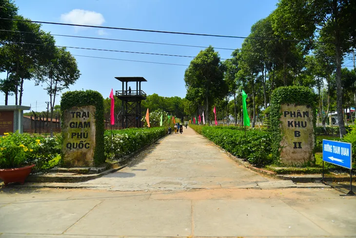 Nhà tù Phú Quốc - 50 năm hồi ức địa ngục trần gian - Ảnh 2. Nhà tù Phú Quốc - 50 năm hồi ức địa ngục trần gian - Ảnh 2.