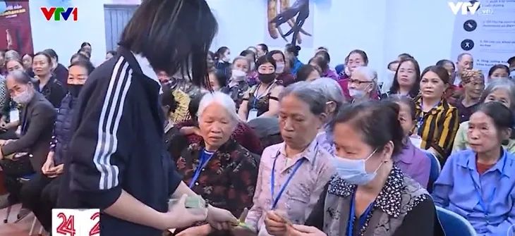 Điểm tuần: Hiệu ứng hào quang và mặt trái - Ảnh 4. Điểm tuần: Hiệu ứng hào quang và mặt trái - Ảnh 4.